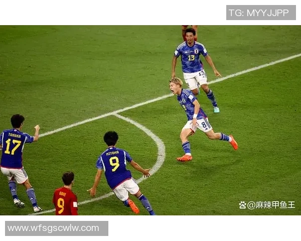 日本足球明星携手综艺节目展现多才多艺魅力引发观众热议 日本足球明星携手综艺节目展现多才多艺魅力引发观众热议