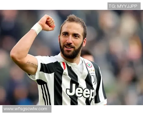 欧麦尔足球明星的辉煌历程与未来展望：从绿茵场到全球舞台的传奇之路