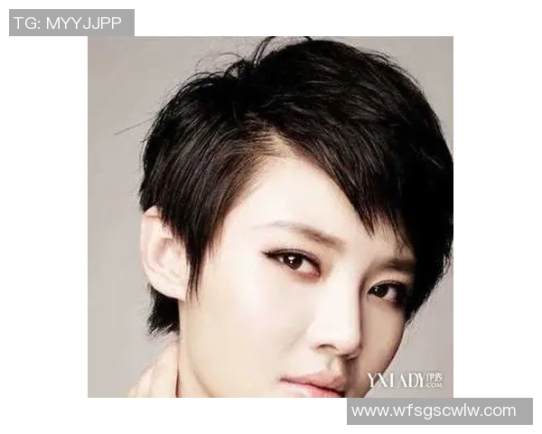 足球明星女球员的流行发型解析与时尚搭配技巧分享 足球明星女球员的流行发型解析与时尚搭配技巧分享