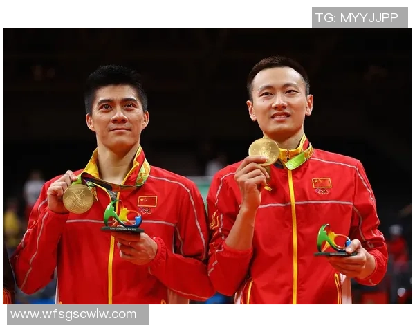 重庆羽毛球队在世界杯上的精彩技术表现与战术分析 重庆羽毛球队在世界杯上的精彩技术表现与战术分析