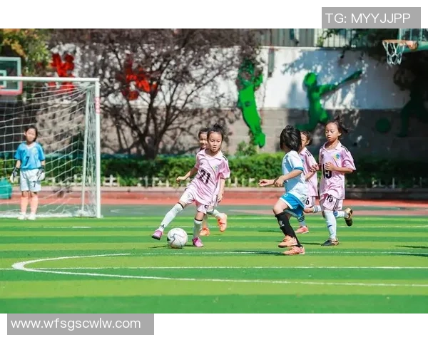 钦州市足球明星名单正式发布展现本地足球新风采与希望 钦州市足球明星名单正式发布展现本地足球新风采与希望